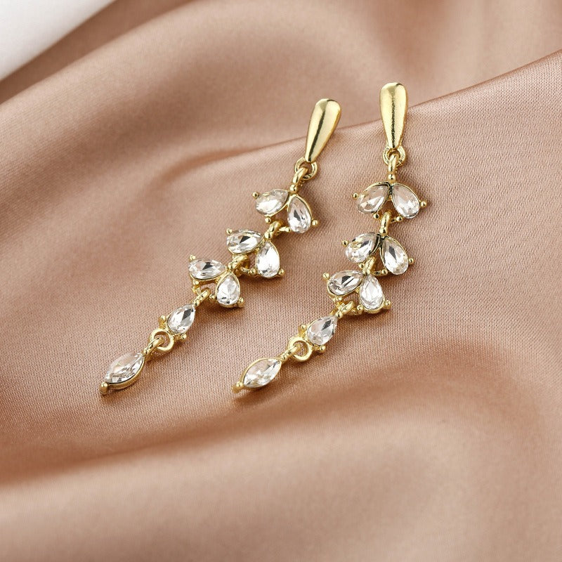 Pendientes Hoja Dorados con Circonitas | Baño de Oro 18K