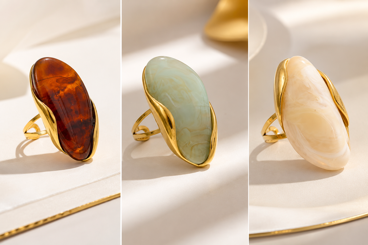Anillo Ajustable de Resina y Acero Inoxidable Chapado en Oro 18K
