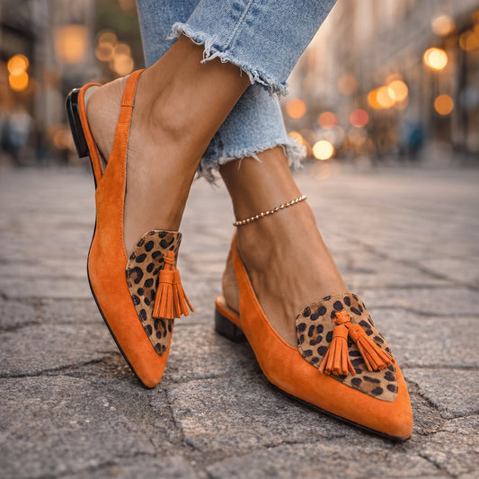 BRISA | Sandalias planas con tiras y borlas