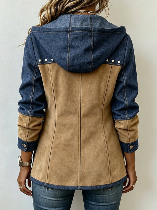 Dolores | Elegante Chaqueta con Capucha en Marino y Camel