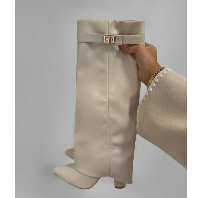 PRESENCIA | Botas de piel vegana con tacón oculto